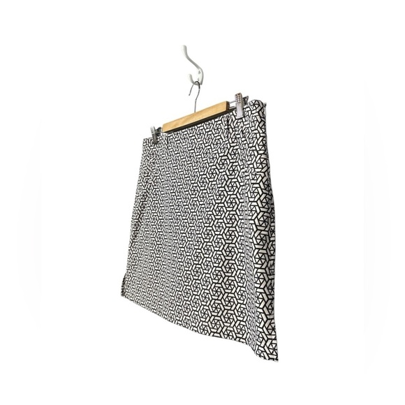 NEW, NIVO by Lanctôt, Geometric Print Golf Skort, Size 10,Black & White 🏌️♀️ - Picture 7 of 10